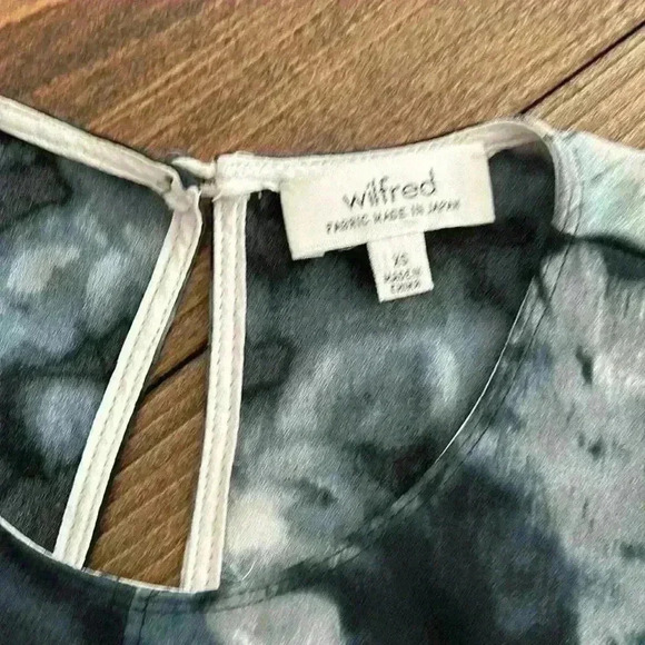 Aritzia Wilfred Abstract Floral Shift Dress Brand New Never Worn Size XS - Picture 4 of 4